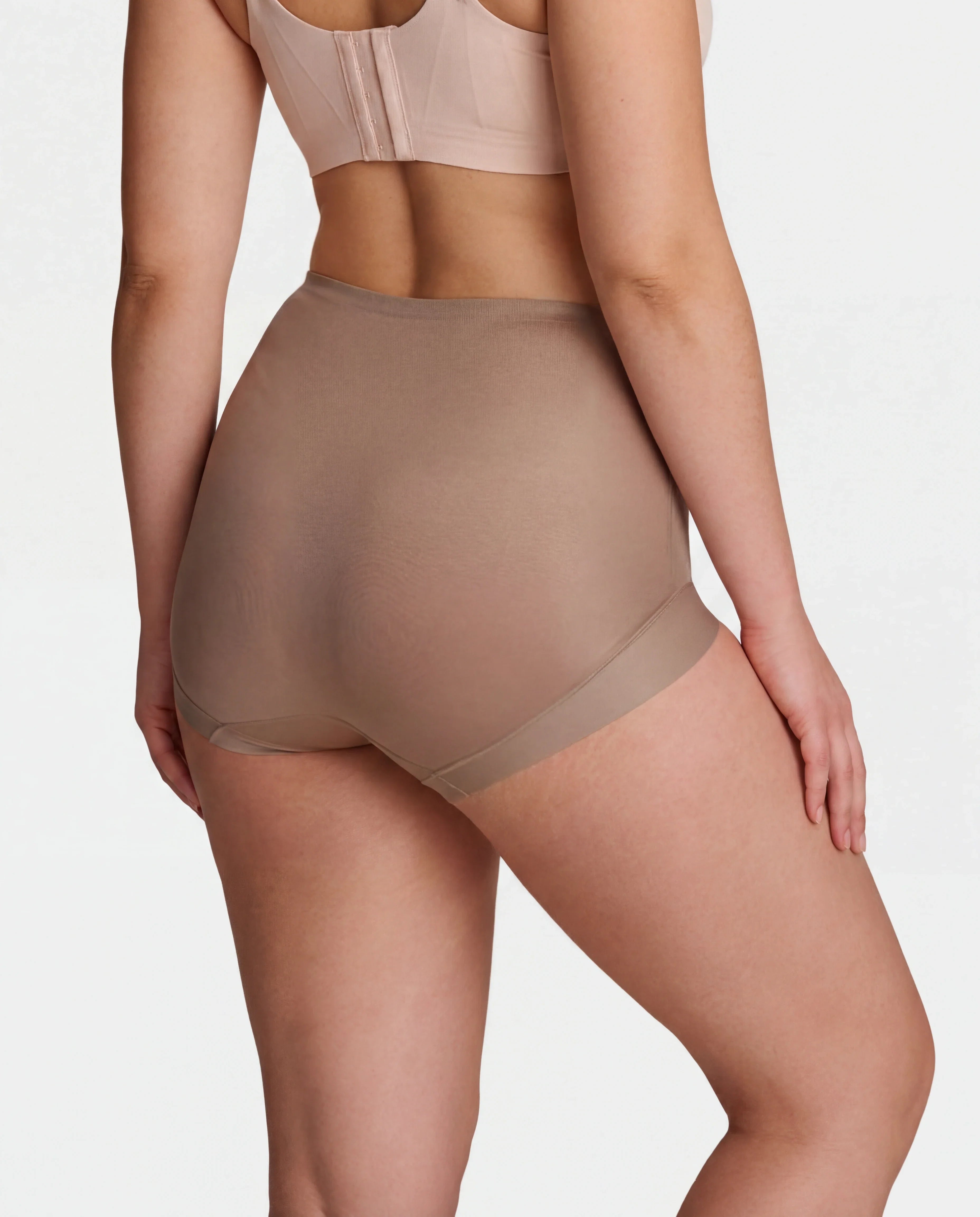 x6 High-Waist Cross-Compression Shaping Panties